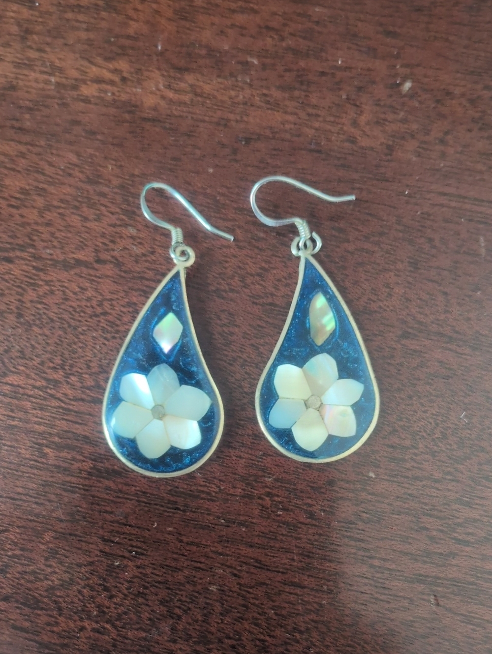 Blue Teardrop Mother-of-Pearl Flower Earrings - Women Jewelry